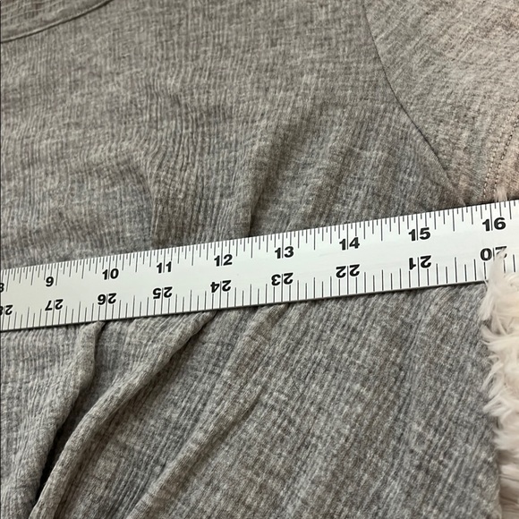 Pink Rose Gray Crop Tie Front T-Shirt - Picture 4 of 4